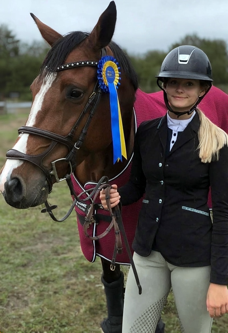 ryttarkamraterna ryttare med häst bild till avdelning tävlingar